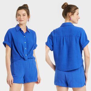 Medium - Womens Short Sleeve Collared Twist-Front Button-Down Shirt - Blue